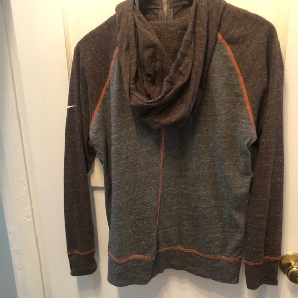 Women’s Size Large Nike NFL Cleveland Browns Full Zip Raglan - used - Picture 6 of 12